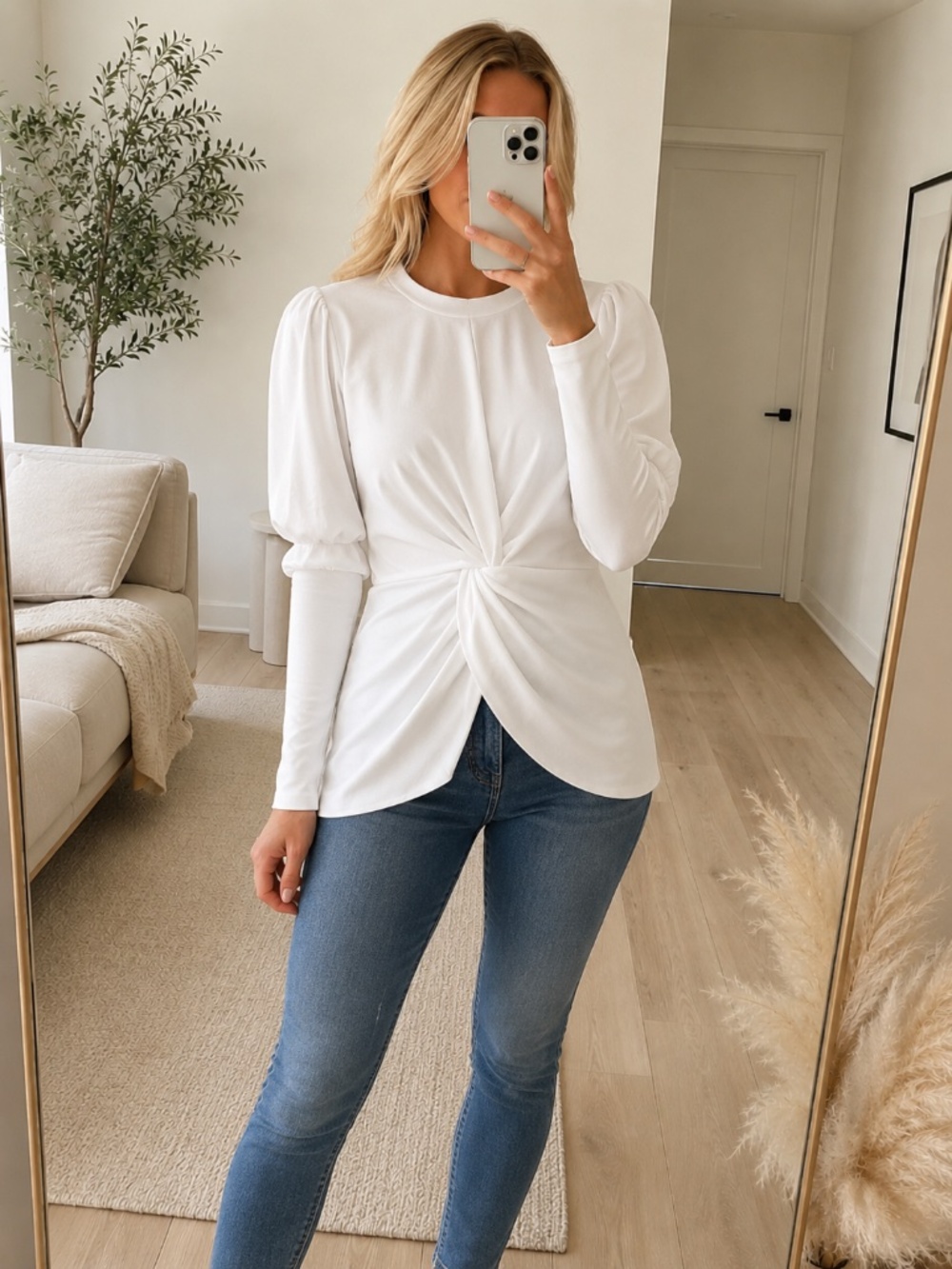 NWT White Feminine Knot Sweatshirt Large